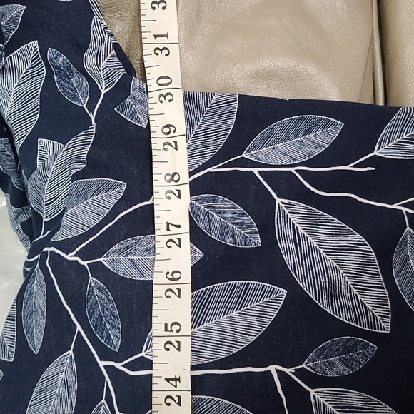 LuLaRoe Simply Comfortable Woms Shirt Tunic Navy W/ White Leaves High Low Hem 2X - Picture 6 of 7